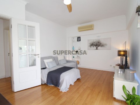 Apartment 2 Zimmer auf Amora, Seixal