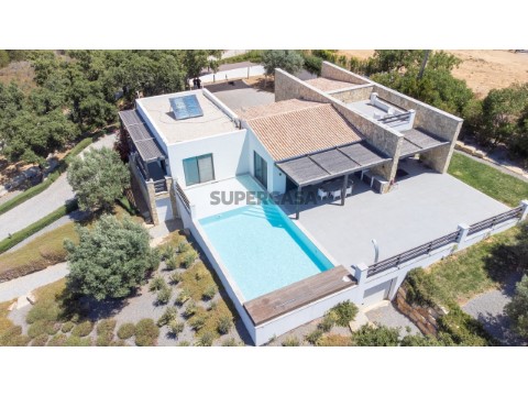 Moradia T4 em Porches, Lagoa