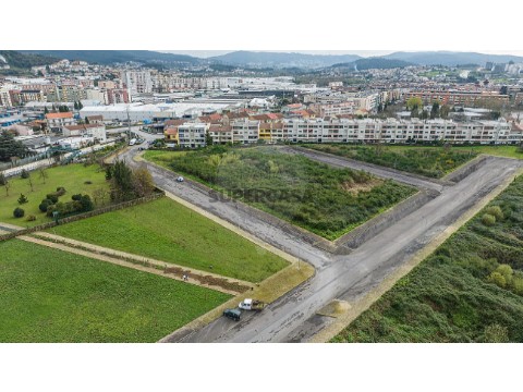 Terreno em Maximinos, Sé e Cividade, Braga