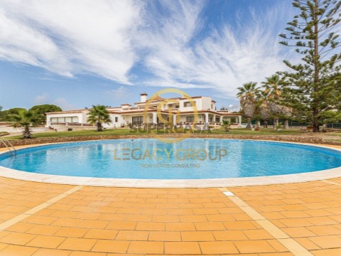 Moradia T7 em Lagoa e Carvoeiro, Lagoa