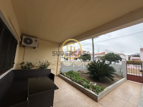 Moradia T4 em São Clemente, Loulé com Visita virtual, Estacionamento