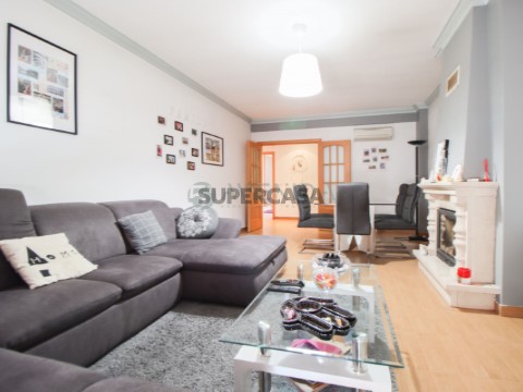 Apartamento T4 em Samouco, Alcochete
