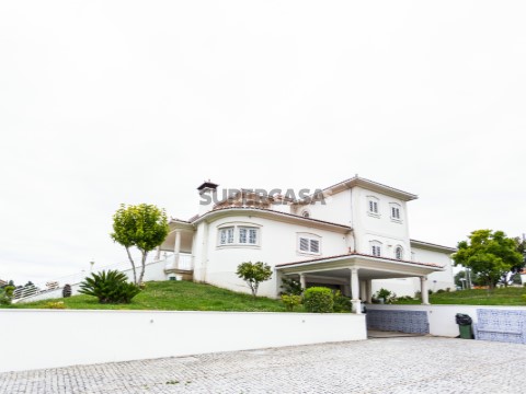 Haus 4 Zimmer auf Regueira de Pontes, Leiria