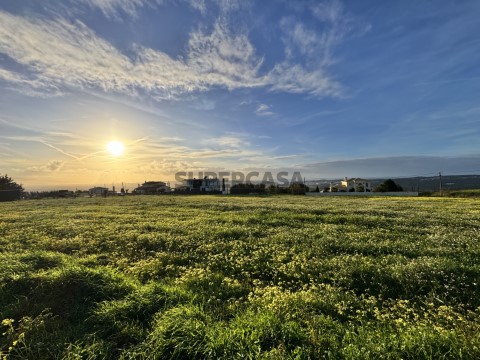 Terreno Urbano em Alfeizerão, Alcobaça