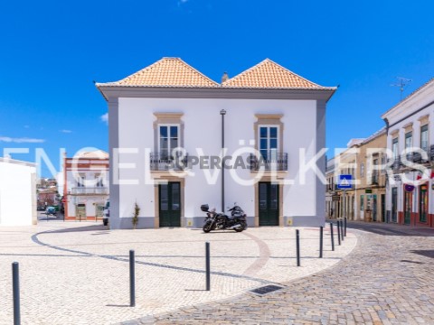 Largo de São Pedro - Faro