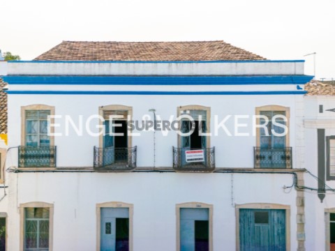 Historic Property in Estoi with Investment Potential