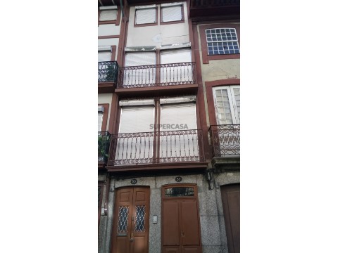 Gebäude auf Rua Dom João I, Oliveira, São Paio e São Sebastião