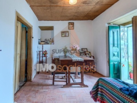 Moradia T5 em Azoia de Cima e Tremês, Santarém