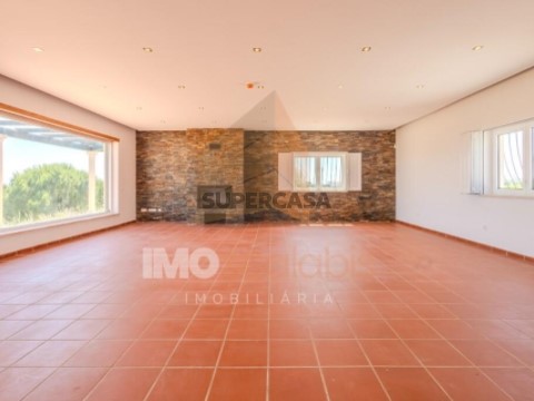 Moradia T4 em Romeira e Várzea, Santarém
