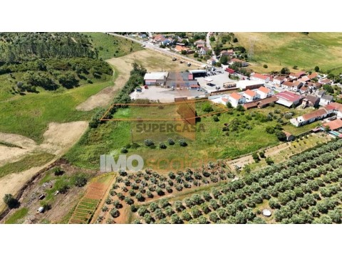 Terreno em Azoia de Cima e Tremês, Santarém