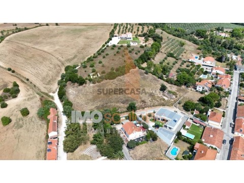 Moradia T3 em Achete, Azoia de Baixo e Póvoa de Santarém, Santarém