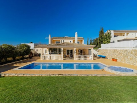 Villa T4 em Luz, Lagos