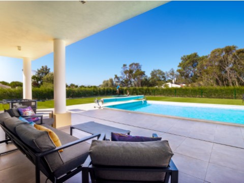 Villa T4 em Barão de São Miguel, Vila do Bispo