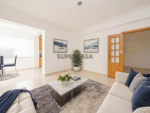 Apartamento T2 em União das Freguesias de Setúbal, Setúbal