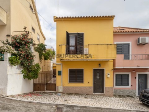 Moradia T3 em São Sebastião, Setúbal