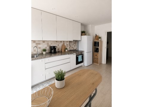 Apartamento T2 em União das Freguesias de Setúbal, Setúbal