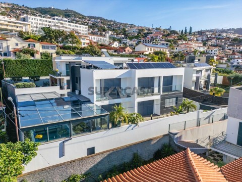 Moradia T3 em Santa Maria Maior, Funchal