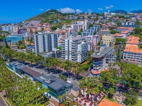 Apartamento T3 em São Martinho, Funchal