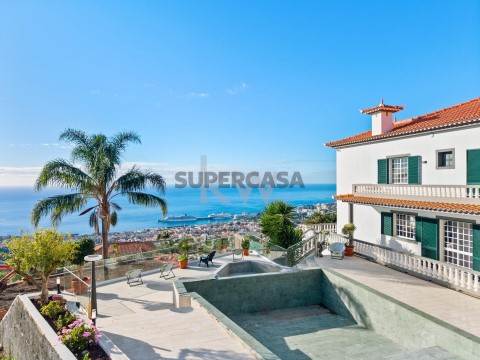 Moradia T9 em Monte, Funchal