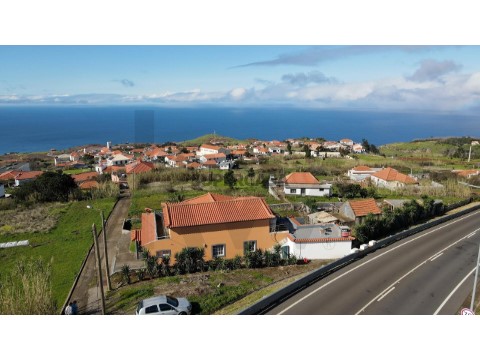 Moradia T2 em Ponta do Pargo, Calheta (Madeira)