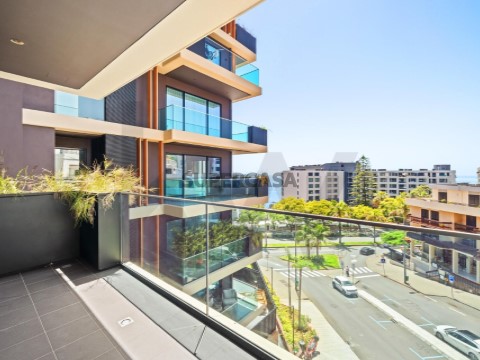Apartamento T3 em São Martinho, Funchal