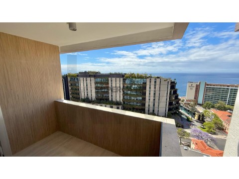 Apartamento T3 em São Pedro, Funchal