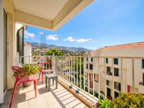 Apartamento T3 em Santo António, Funchal