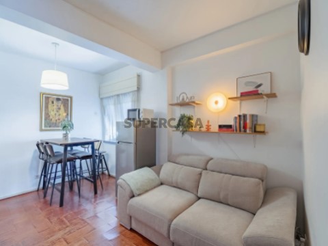Apartamento T1 em Corroios, Seixal
