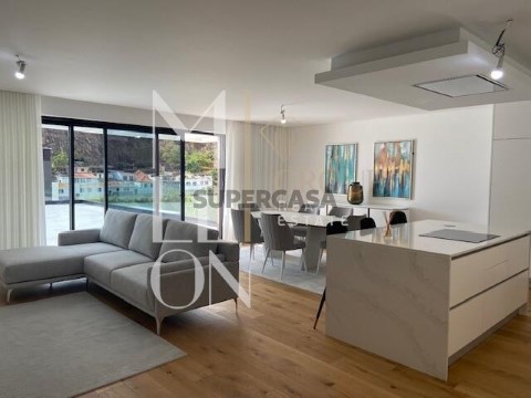 Apartamento T6 em São Martinho, Funchal