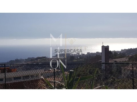 Terreno para construção de 1305m² | Vista Mar | Imaculado Coração Maria | Funchal