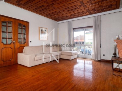 Moradia T4 em Pedrouços, Maia