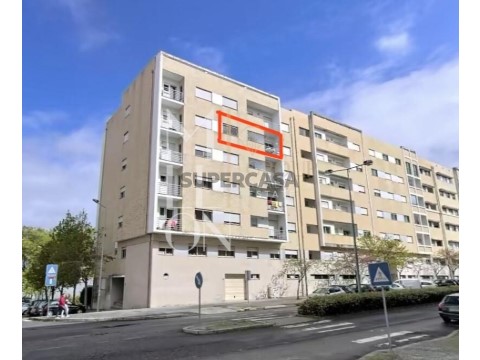Apartamento T2 em Castêlo da Maia, Maia