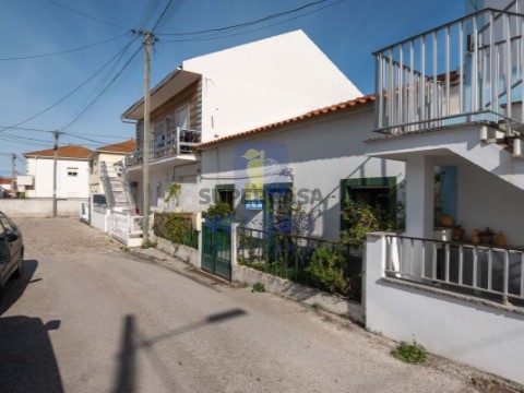 Moradia T3 em Ferrel, Peniche