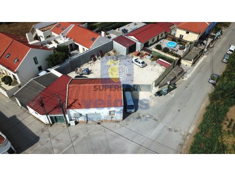Moradia T2 em Atouguia da Baleia, Peniche