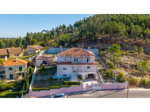 Moradia T5 em Venda do Pinheiro e Santo Estêvão das Galés, Mafra