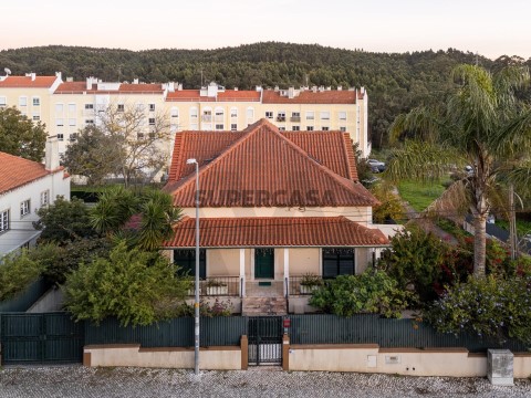 Moradia T7 em Rio de Mouro, Sintra