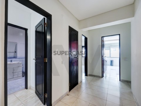 Apartamento T3 em Caparica e Trafaria, Almada