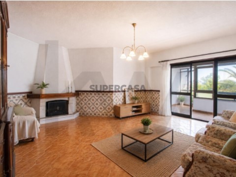 Apartamento T3 em Charneca de Caparica e Sobreda, Almada