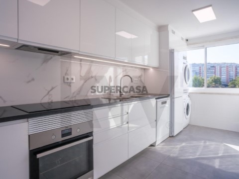 Apartamento T3 em Benfica, Lisboa