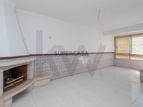 Apartamento T2 em Queluz, Sintra