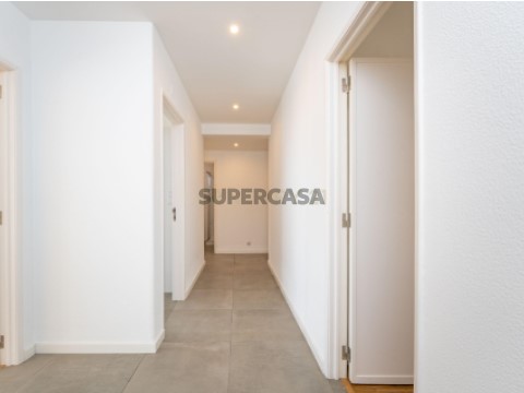 Apartamento T4 em Benfica, Lisboa
