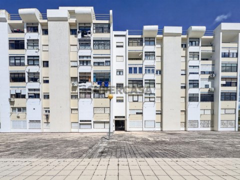 Apartamento T4 em Costa da Caparica, Almada