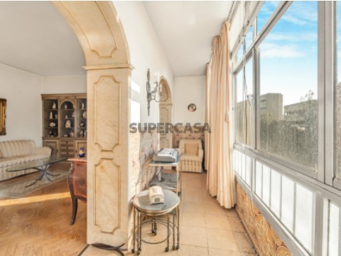 Apartamento T3 em Alvalade, Lisboa