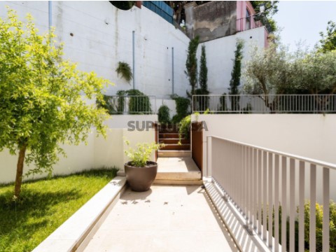 Apartamento T2 em Santa Clara, Lisboa