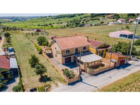 Moradia T4 em Ventosa, Alenquer