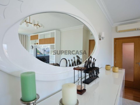 Apartamento T3 em Santa Clara, Lisboa
