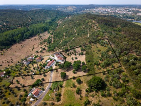 Terreno Urbano na Rua da Associação, Abrantes (São Vicente e São João) e Alferrarede