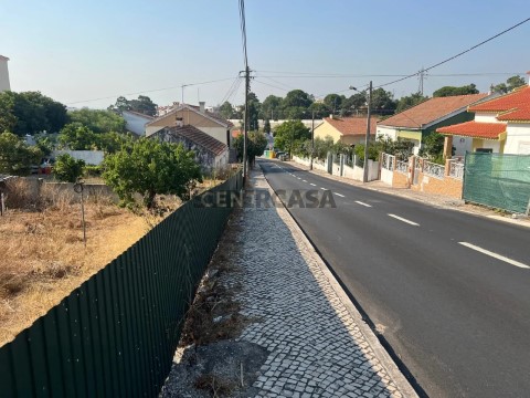 Terreno Urbano em Laranjeiro e Feijó, Almada