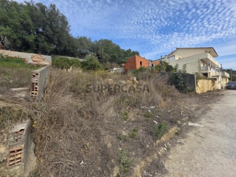 Terreno Urbano em Almargem do Bispo, Sintra