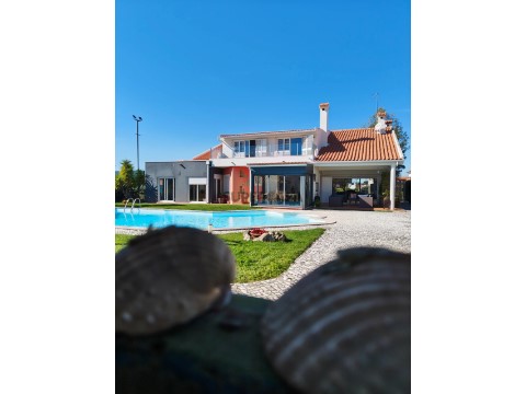 Moradia T4 em Azeitão (São Lourenço e São Simão), Setúbal